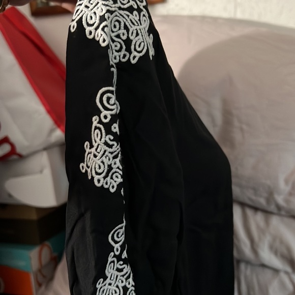 Liza Byrd - Picture 4 of 7